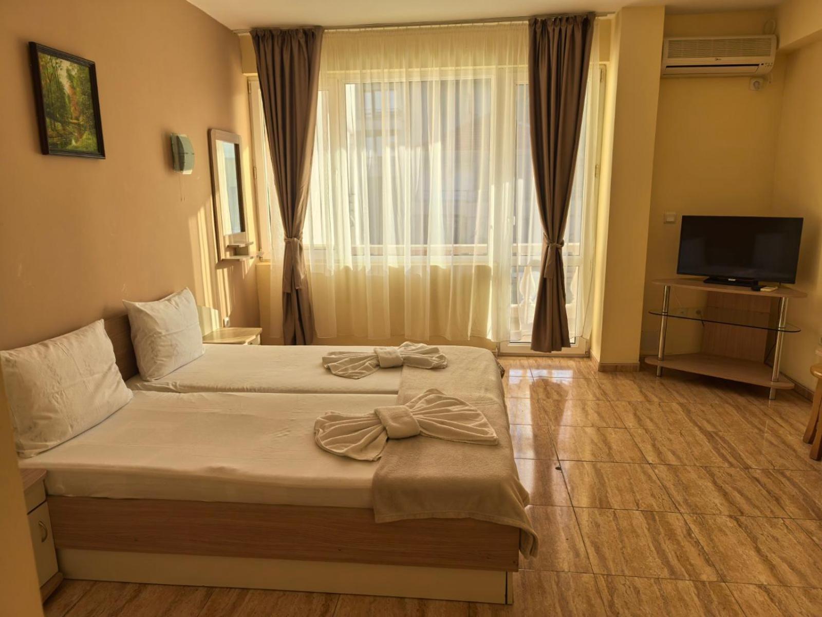Family Hotel Alfa Vita Созополь Экстерьер фото